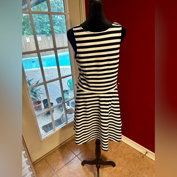 Connection 18 Black & White Striped Sleeveless Fit & Flare Dress Size Large - Picture 5 of 7